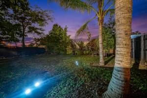 River House 4BR, Pool, bbq, big yard