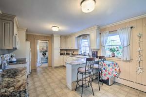 Peaceful Maine Home with Patio Ocean Inlet Getaway!