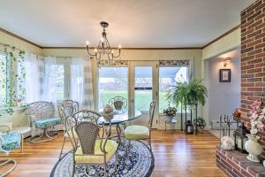 Peaceful Maine Home with Patio Ocean Inlet Getaway!