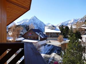 Appartement rénové aux 2 Alpes, 2 chambres, proche pistes - FR-1-546-43