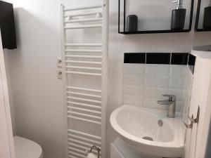 Appartements Logement central, calme, proche chateau et INSEAD : photos des chambres