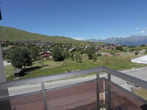 Charmant studio rénové pour 2 pers, balcon, animaux admis, à 80m des pistes! - FR-1-416-142