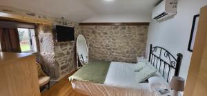 Casa Cerralleiro. Casa vacacional en Parada de Sil. Ribeira Sacra.