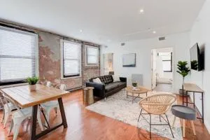 New Downtown Loft Style Apartment Above Restaurant - 西孟菲斯