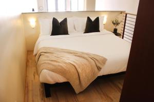 NEW! Lavish Studio Loft in Central Downtown SLC