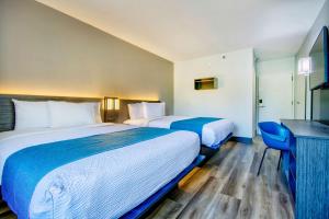 Motel 6 Jeffersonville, IN