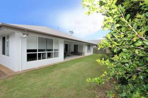 2 Starfish Crescent Bargara