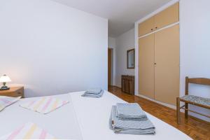 Apartments by the sea Brela, Makarska - 20075