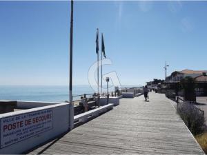 Maisons de vacances Charmant pavillon T3 pour 5 pers. a 500 m de la plage - La Tranche-sur-Mer - FR-1-357-96 : photos des chambres