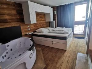Appartements Appartement renove 3 pieces, proche centre, balcon - FR-1-346-535 : photos des chambres