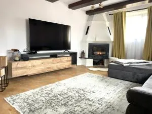 Bran Place La Odaie - 西蒙