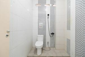 RedDoorz Syariah at Jalan Andalas Padang