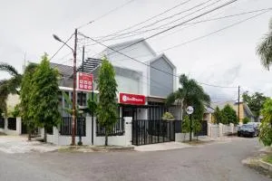 RedDoorz Syariah at Jalan Andalas Padang - Solok