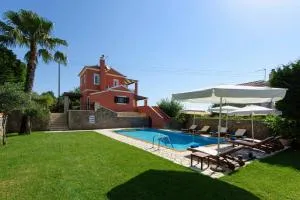 Deluxe Villa Rose with Private Pool - Dassia