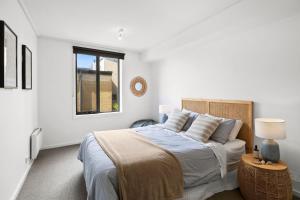 Pacific Apartment 30