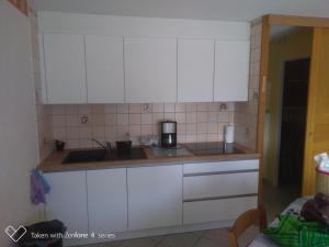 Appartements T3 esplanade de sainte cecile plage-7 couchages-parking privee-acces direct plage : photos des chambres