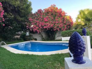 Mediterranean Villa - Sea Views & Heatable Pool