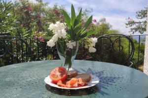 Mediterranean Villa - Sea Views & Heatable Pool