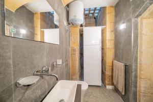 DZC- Dazzle Den by Vallettastay