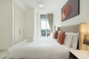 Tranquil 1BR apartment in Carson C, Damac Hills - Allsopp&Allsopp