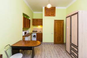 Файна смарт-квартира біля ЖД вокзалу на Городоцькій 143