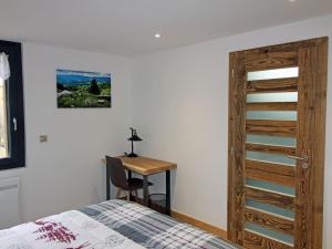 Maisons de vacances Gite 4 etoiles avec sauna et terrasses pour 14 pers. - FR-1-589-319 : photos des chambres