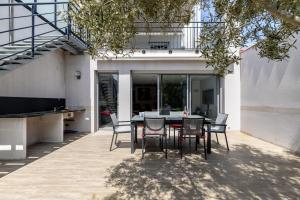 Villa tout confort pour 10 - 850 m de la plage