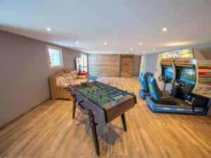 Maisons de vacances Chalet familial spacieux avec SPA, salle de jeux, pres des pistes - 14 pers, Vosges - FR-1-589-366 : photos des chambres