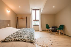 B&B / Chambres d'hotes Chambres d'hotes - Domaine de Cristia : Chambre Double ou Lits Jumeaux - Vue sur Jardin