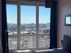 Appartements appartement avec une vue magnifique metro (13) : photos des chambres