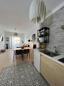 Teodósio - Ar condicionado-Perto Praias - Zona Central