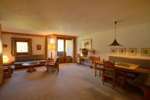 Chesa Munteratsch 1 1 2-Zimmerwohnung 204 Typ D