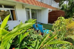 972D4 - Les 2 Palmiers - Bas de villa 60m2 jardin 2000m2 - Là-Haut