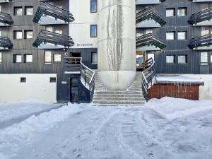 Studio 4-5 pers à Val-dIsère, ski aux pieds - FR-1-518-102