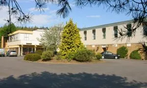Eight Acres Hotel - Rafford