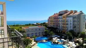 Vista maravilhosa na melhor suíte do IL Campanário - كنازييراس