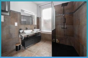 Appartements #FER REVER 63# Jacuzzi #Salle de Sport en supplement et sur demande#Musculation : photos des chambres