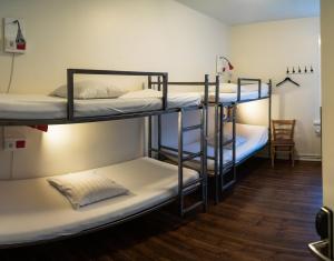Bed in 6-Bed Mixed Dormitory Room room in Akureyri Backpackers