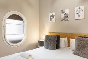 Sagrada Familia I by Enjoy Apartments