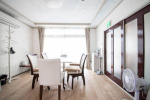 Otaru Shikkui Cottage