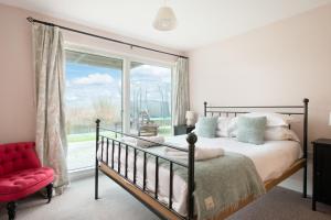 Lakeside property with spa access on a nature reserve Jema HM68