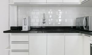 Tabas Maravilhoso apê 2 quartos Ipanema IP0052