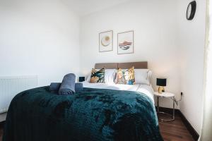 Deluxe suite- 2 bed in Southampton Central