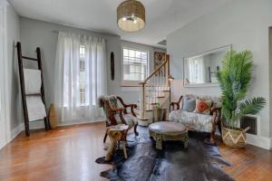 3 Properties in 1! Best Historic Retreat Home in Midtown