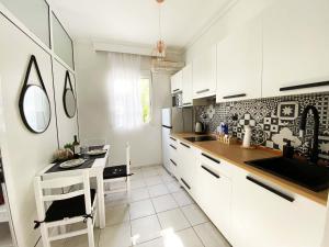 Cozy Apartment in Skala Fourkas,2 BR, 100mBeach