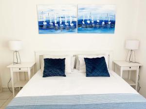 Cozy Apartment in Skala Fourkas,2 BR, 100mBeach