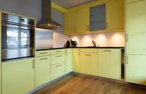 The Blue Ice Apartment - GRINDELHOMES