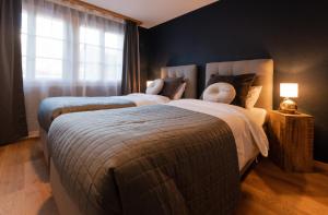 The Blue Ice Apartment - GRINDELHOMES