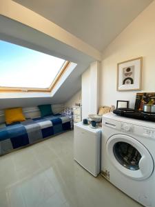 LK17 - Loft in the Center