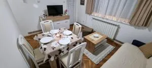 Stan na dan SISTERS - Umka Stan na dan SISTERS - Umka